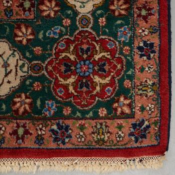 Matto, semi-antique Tabriz, signed ca 335,5 x 256,5 - 261,5 cm.