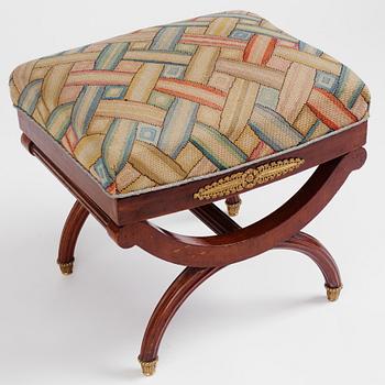 Taburett, Frankrike, sent 1800-tal, Empirestil.