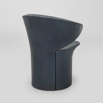 Eero Aarnio, tuoli "Focus" Adelta 2002.