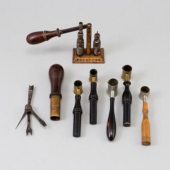 EIGHT PIECES OF BULLET MAKING EQUIPMENT, 19th/20th century.