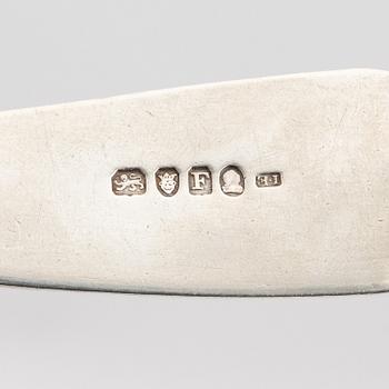 John Edwards III, fiskserveringsspade, silver, London 1801.