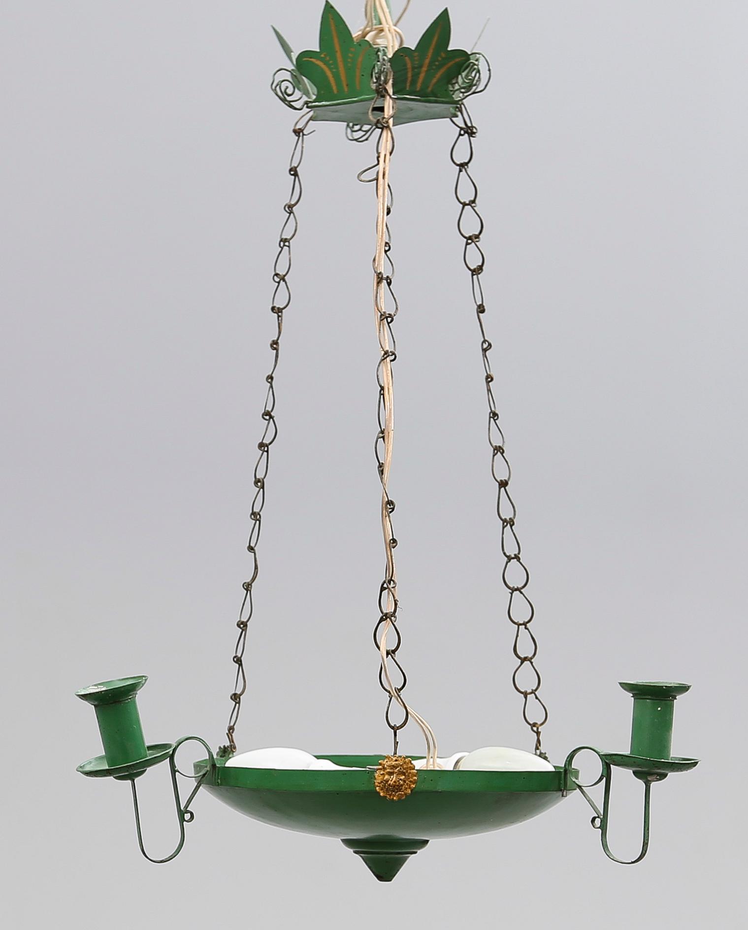 TAKAMPEL, 1900-talets första hälft. Höjd ca 60 cm.