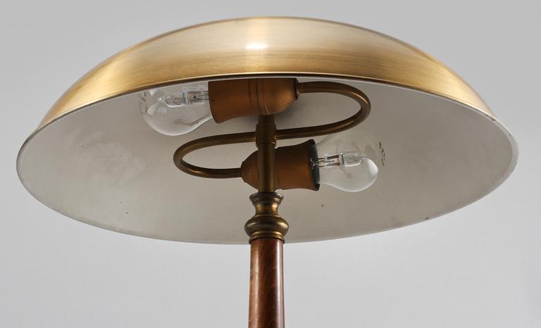 BORDSLAMPA, 1900-talets andra hälft.