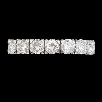 RING, 18K vitguld, briljantslipade diamanter tot ca 1.17 ct. Vikt ca 4 g.