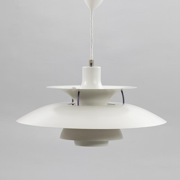 Poul Henningsen, taklampa, "PH5", Louis Poulsen, Danmark.
