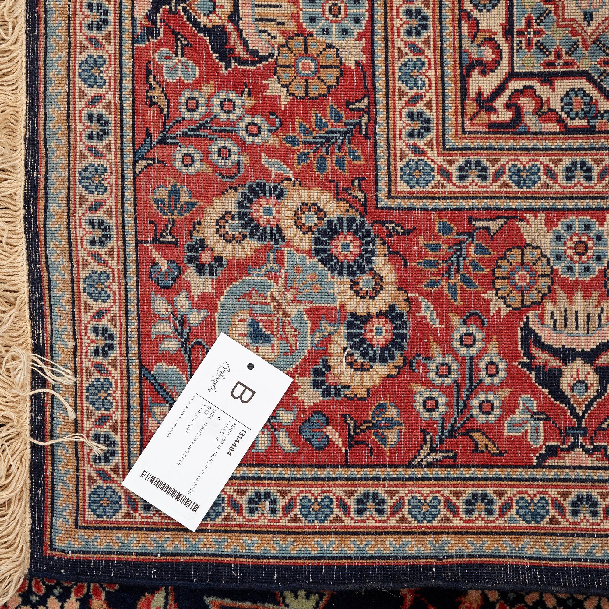 A rug, semi-antique, Kashan, ca 206,5 x 134,5 cm.