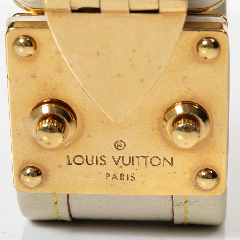 Louis Vuitton,