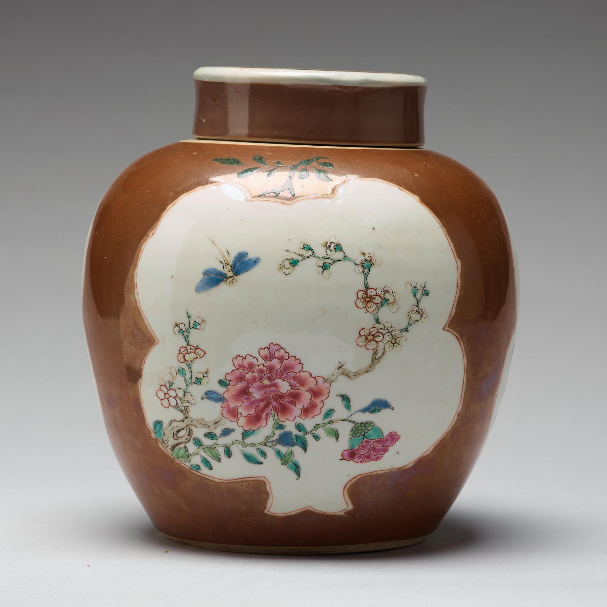BOJAN med LOCK, porslin. Qingdynastin, 1700-tal.