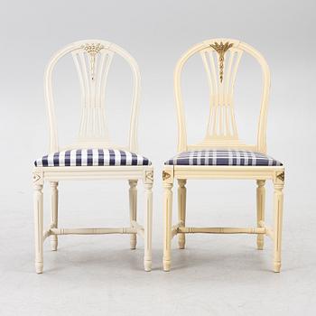 Dining table with 10 chairs, Gustavian style, second half of the 20th century.