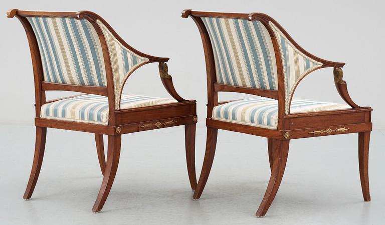 KARMSTOLAR, ett par, empire, 1800-talets första hälft.