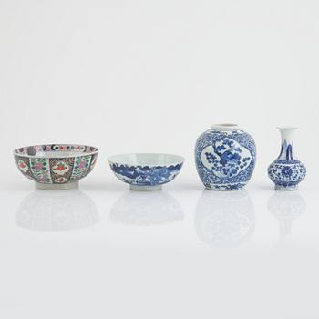 Two porcelain bowls, an urn and a vase, China, 19th-20th century.