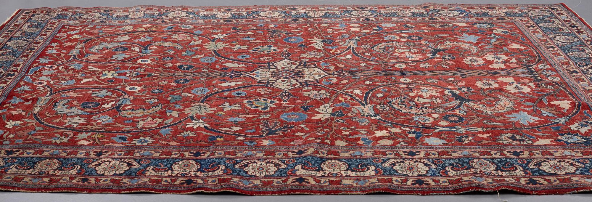 A carpet, semi-antique Tabriz, ca 359-364 x 259 cm.
