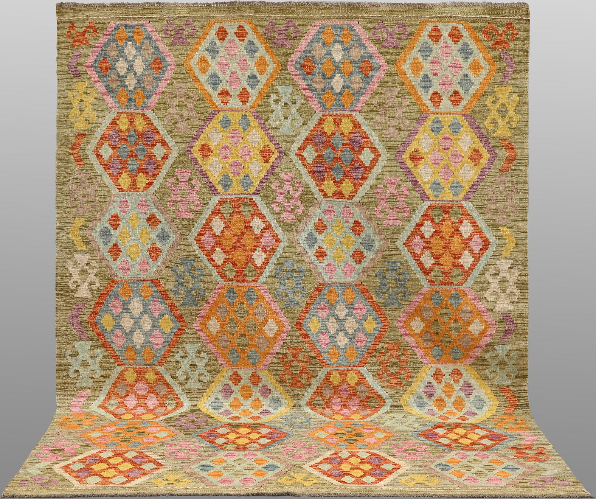 A Kelim carpet, 258 x 190 cm.