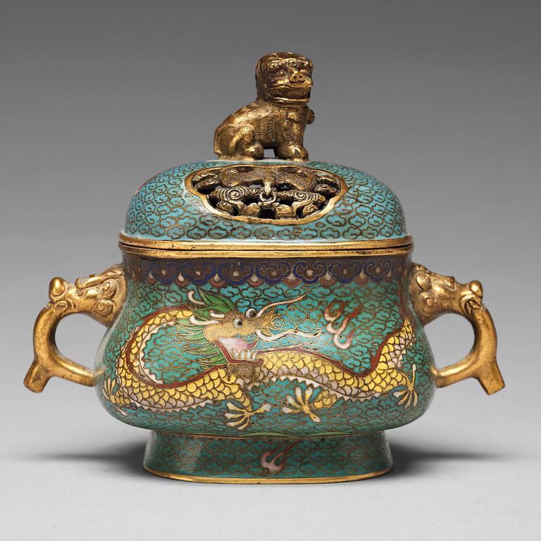 RÖKELSEKAR med LOCK, cloisonné. Qingdynastin, 1800-tal.