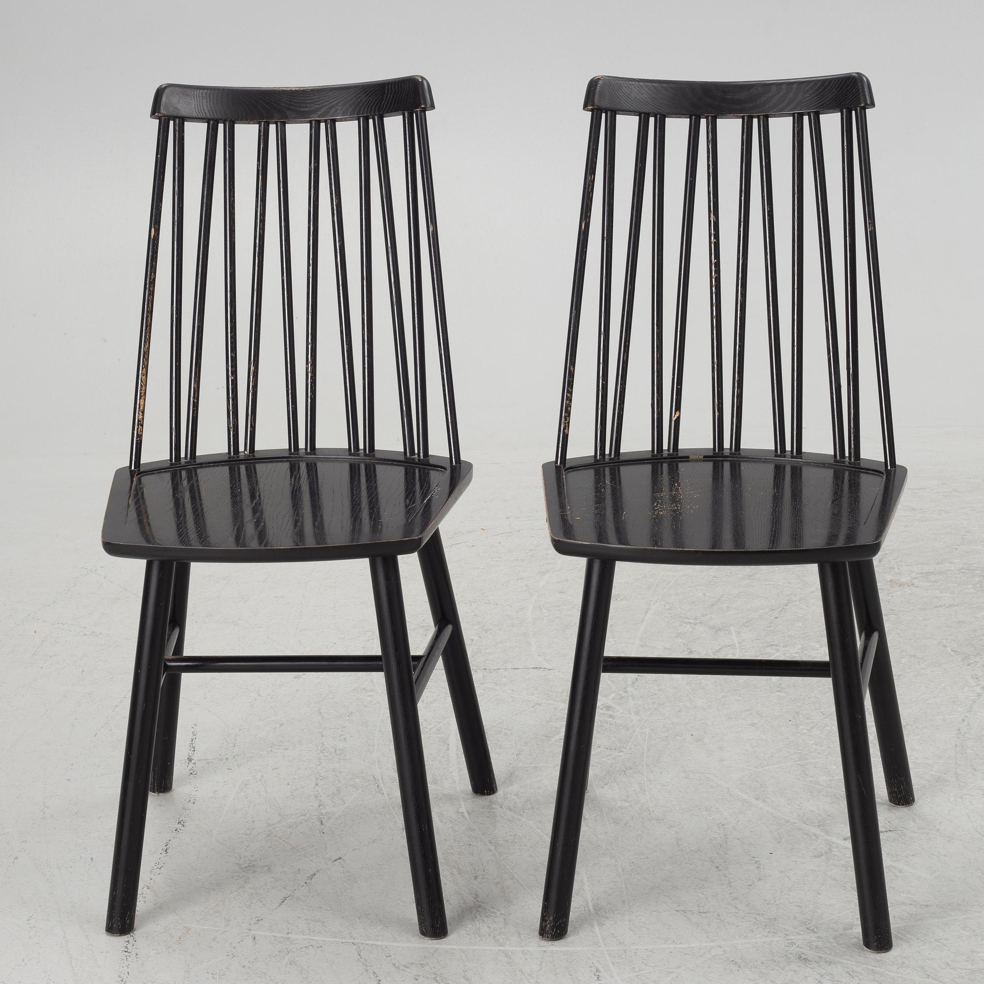 Hans K. dining table and two chairs "Zig-zag, contemporary.