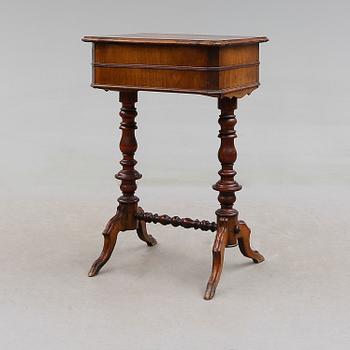 DAMARBETSBORD, 1800-talets andra hälft.
