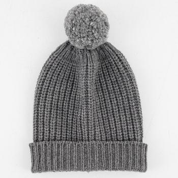Marzi Firenze, for Audemars Piguet, hat, scarf, gloves.
