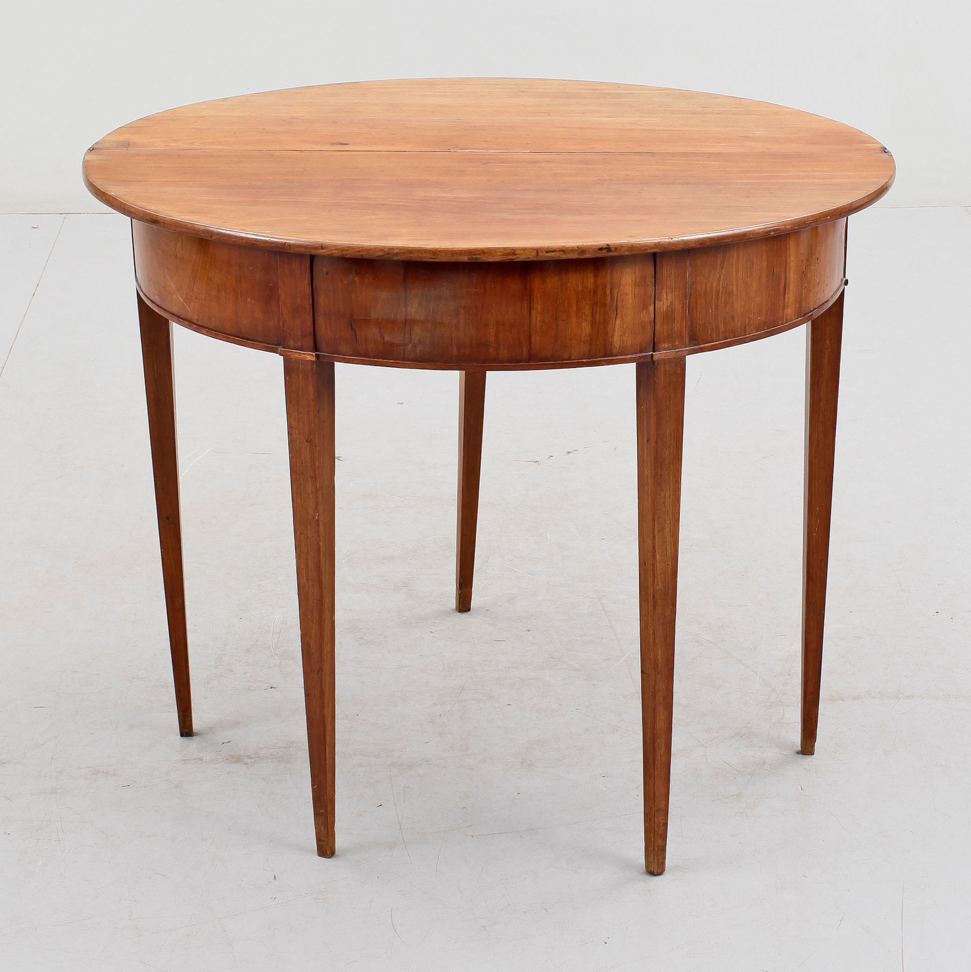 BORD, sengustavianskt, omkr 1800.