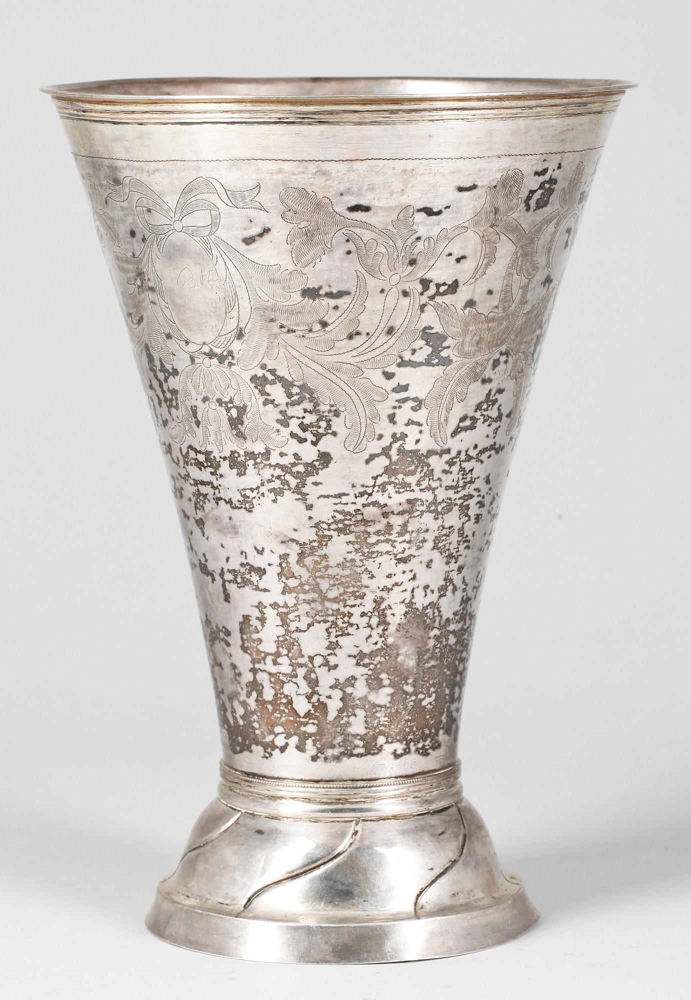 BÄGARE, silver, Lars Löfgren, Hudiksvall, 1821. Totalvikt ca 277 g.