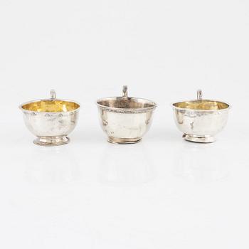 Supkoppar / tumlare, 3 st, silver, bl a Henrik Nourin, Norrköping 1754.
