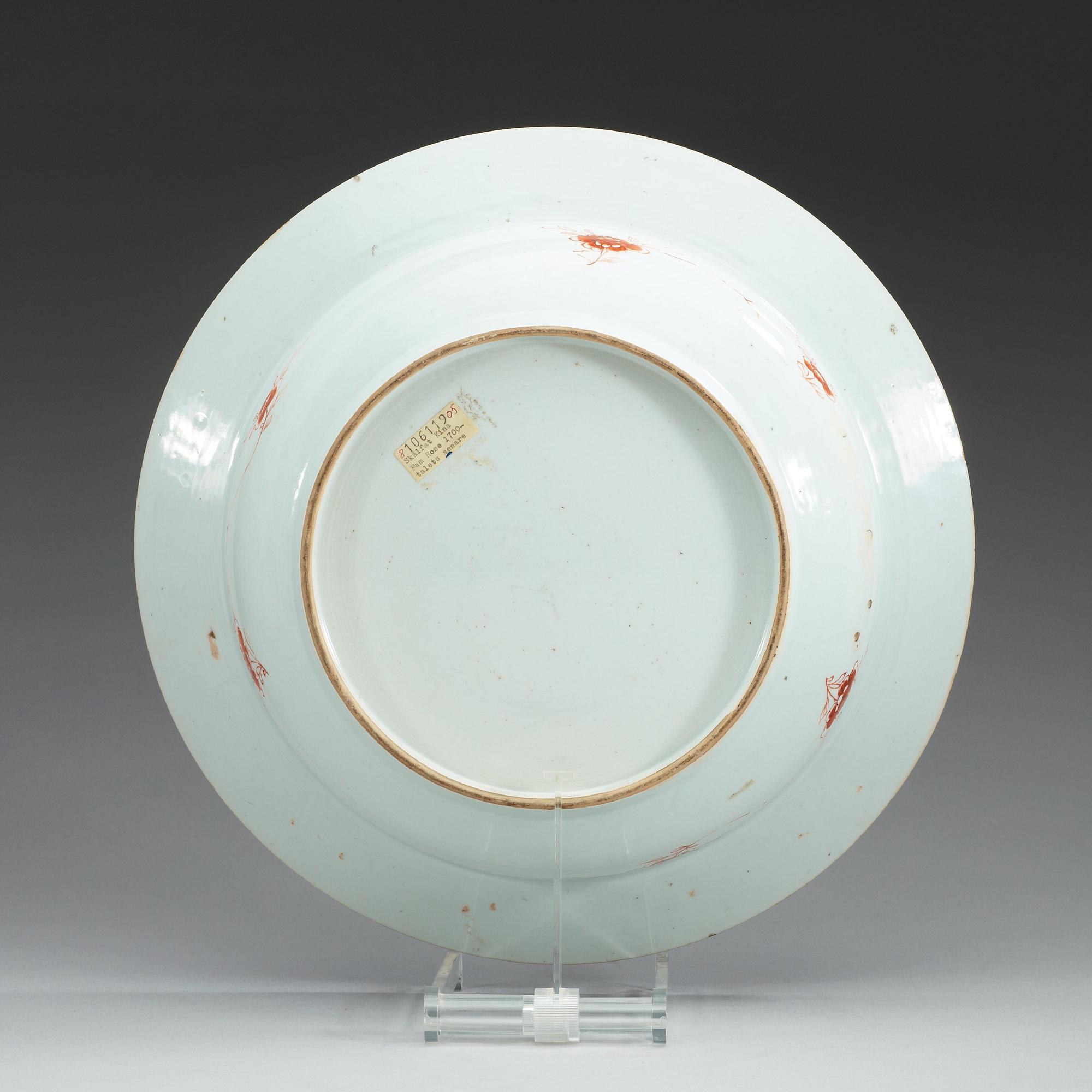 TVÄTTFAT, kompaniporslin. Qing dynastin, Yongzheng (1723-35).