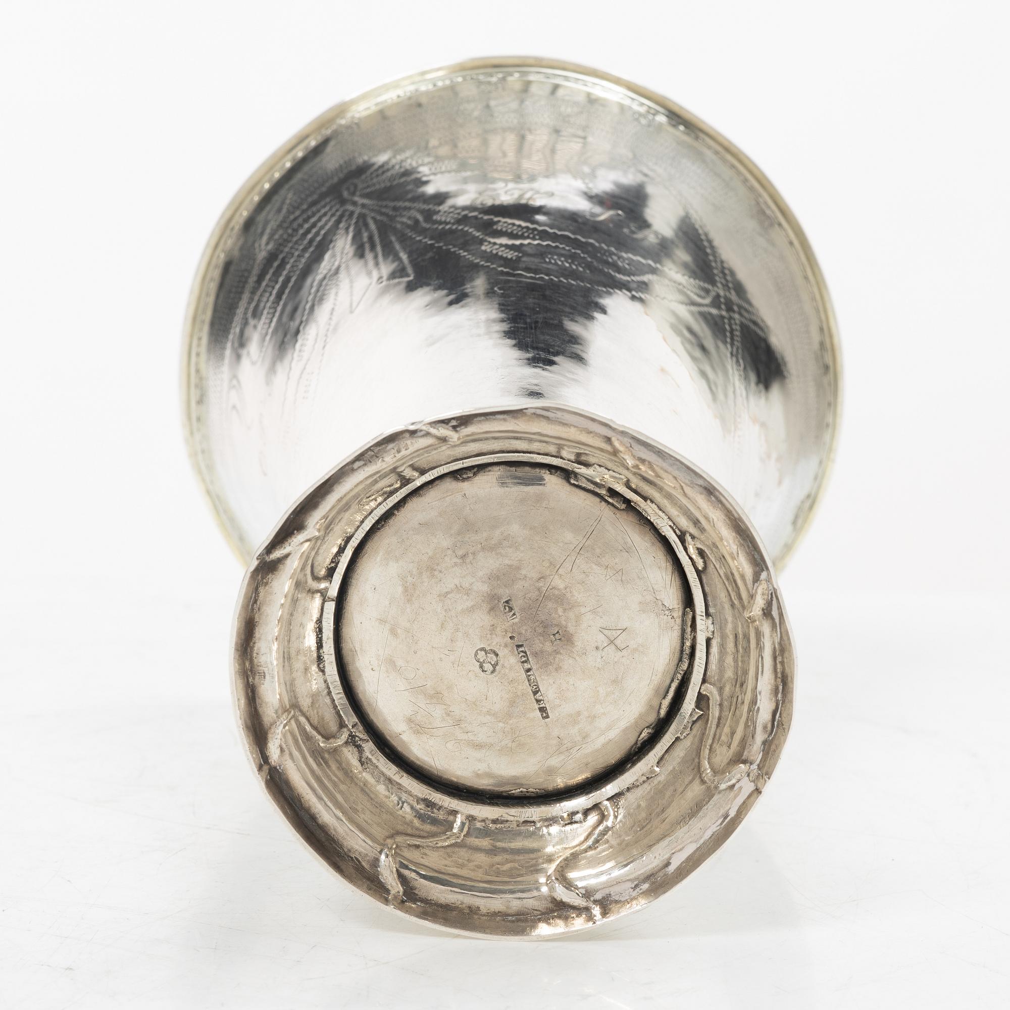 A Swedish 18th century parcel-gilt silver beaker, mark of Eric Ramstedt, Härnösand 1795.