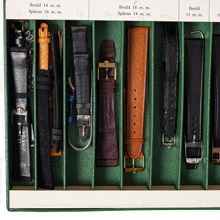 Lot of watch straps, metal links and an Omega watch box "No Reserve".