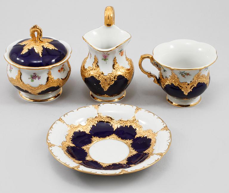 KAFFESERVIS, 12 delar, porslin, Meissen, 1900-tal.