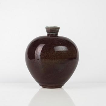 Berndt Friberg, a stoneware vase, Gustavsbergs Studio, Sweden, 1975.