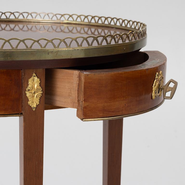 Bord, omkring år 1900, Gustaviansk stil.