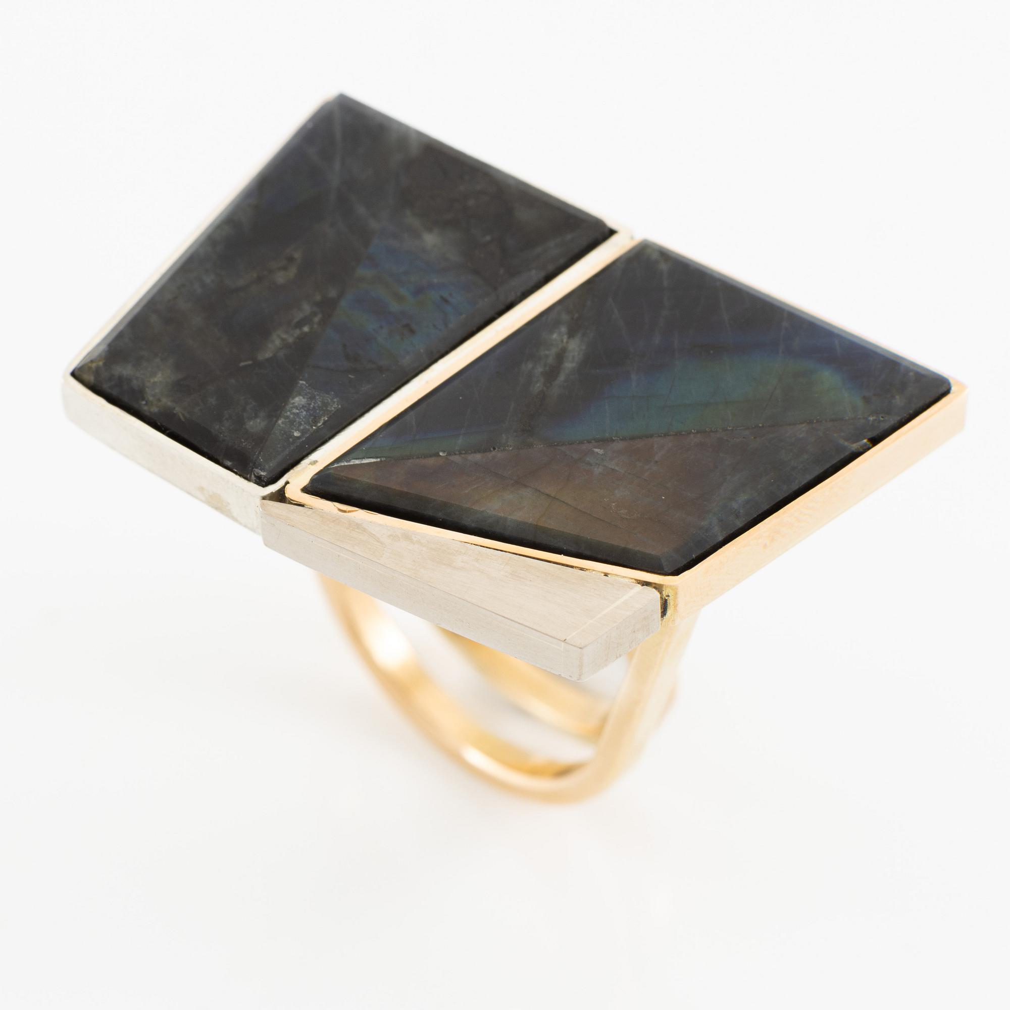 Jan-Christer Lundqvist, ring, 18K gold and spectrolite, Skövde.