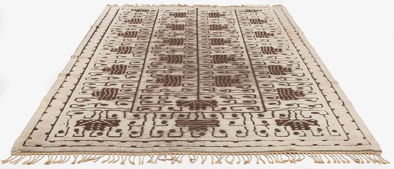 Märta Måås-Fjetterström, A 'Skvattram' carpet, knotted pile in relief, ca 365 x 228 cm, signed AB MMF.
