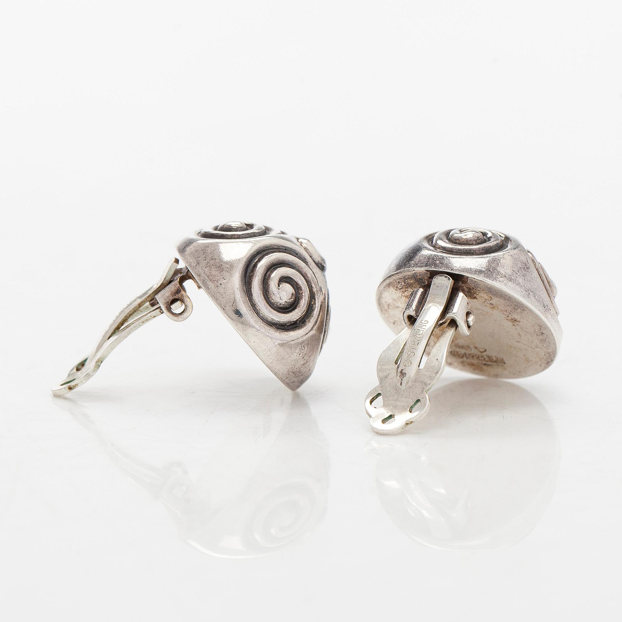 Kalevala Koru, A sterling silver necklace bracelet and earrings, "The Treasure from Halikko" 1979 and 1988.