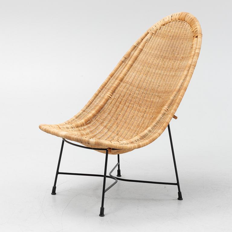 Kerstin Hörlin-Holmquist, A 'Stora Kraal' easychair for Nordiska Kompaniets' Triva series 1952.