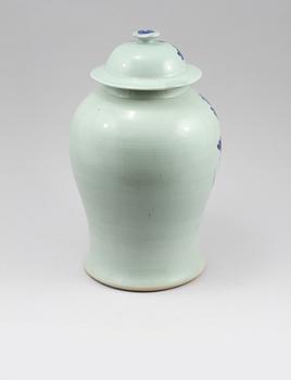 URNA, porslin, Kina, 1800-tal.