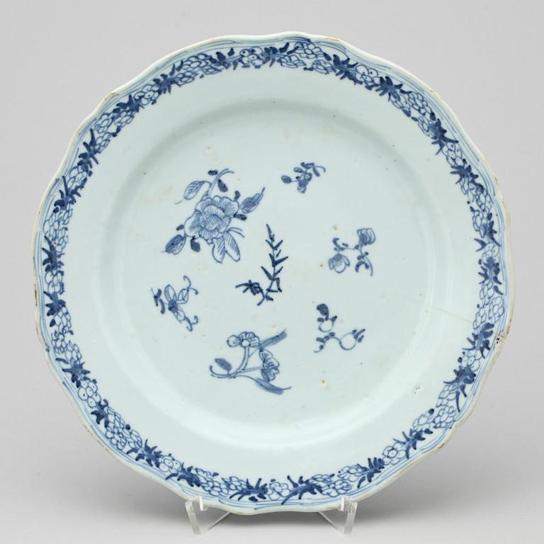 SERVIS, 35 delar, porslin, Kina, Qing dynastin, Qianlong (1735-96).