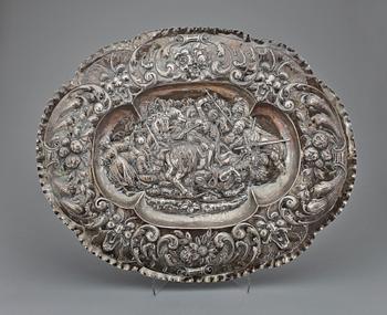 PRESENTERFAT, silver, Tyskland, barockstil, 1800-tal. Vikt ca 1430 gram.