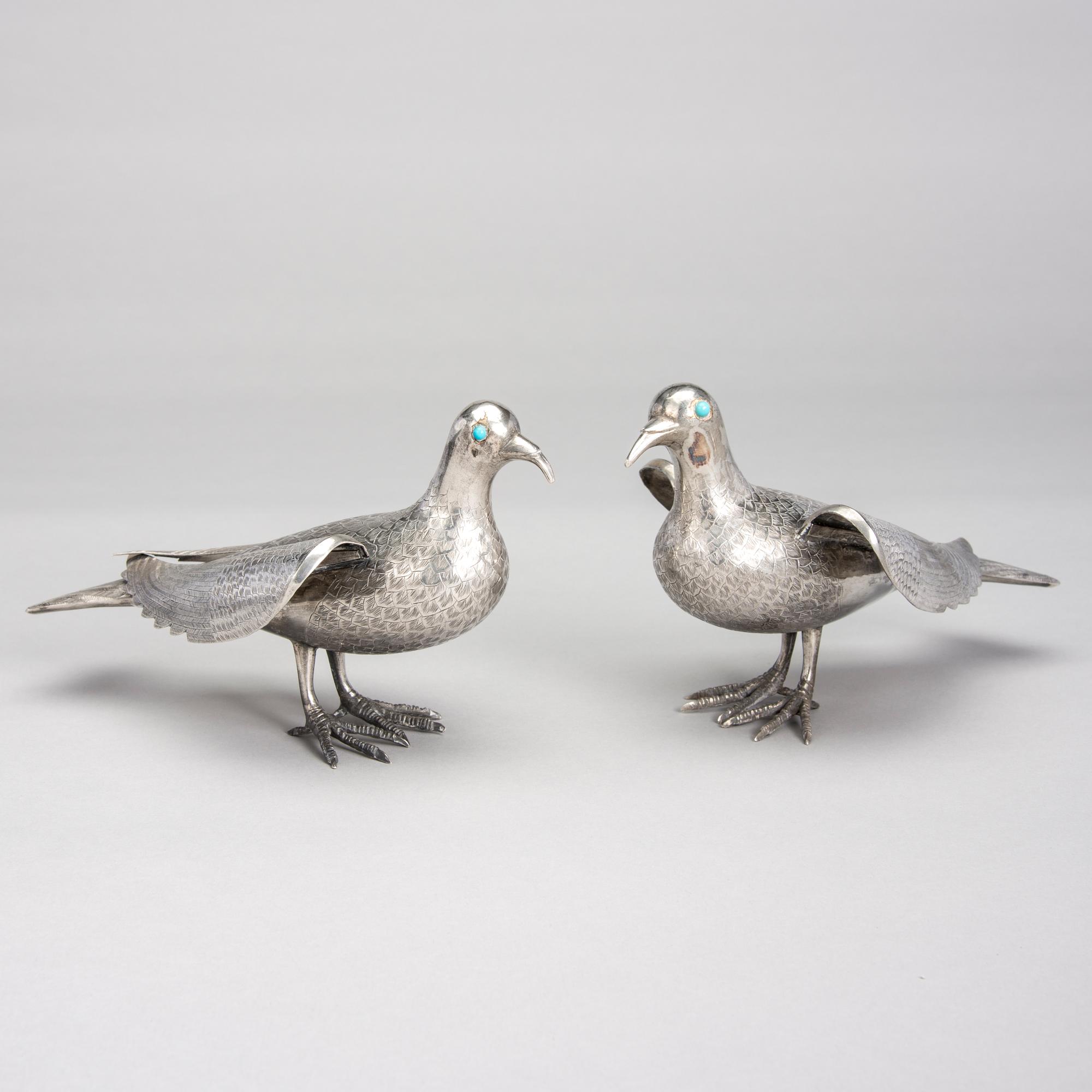 BORDSDEKORATIONER, 2 st, silver, Iran 1900-talets mitt. Totalvikt 576 g.