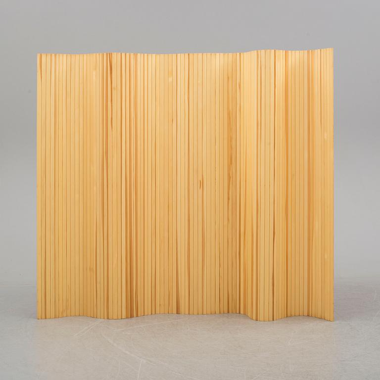 ALVAR AALTO, folding screen, "Modellnummer 100", Artek, Finland.