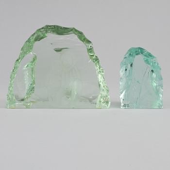 OBJEKT, 2 st, glas, Vicke Lindstrand, Kosta, signerad.