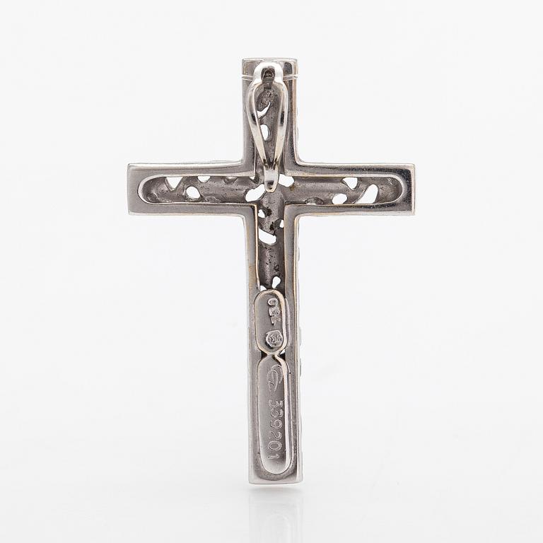 A Carrera y Carrera cross pendant in 18K whitegold.