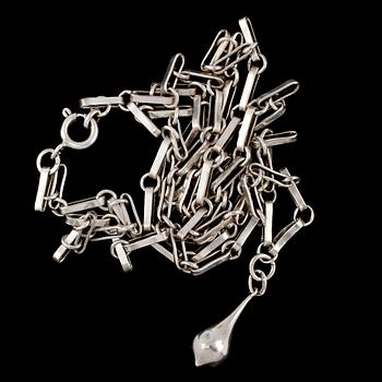COLLIER, silver, stämpad AD, importstämplad, omkring 1900-talets tredje kvartal. Vikt 19 g.