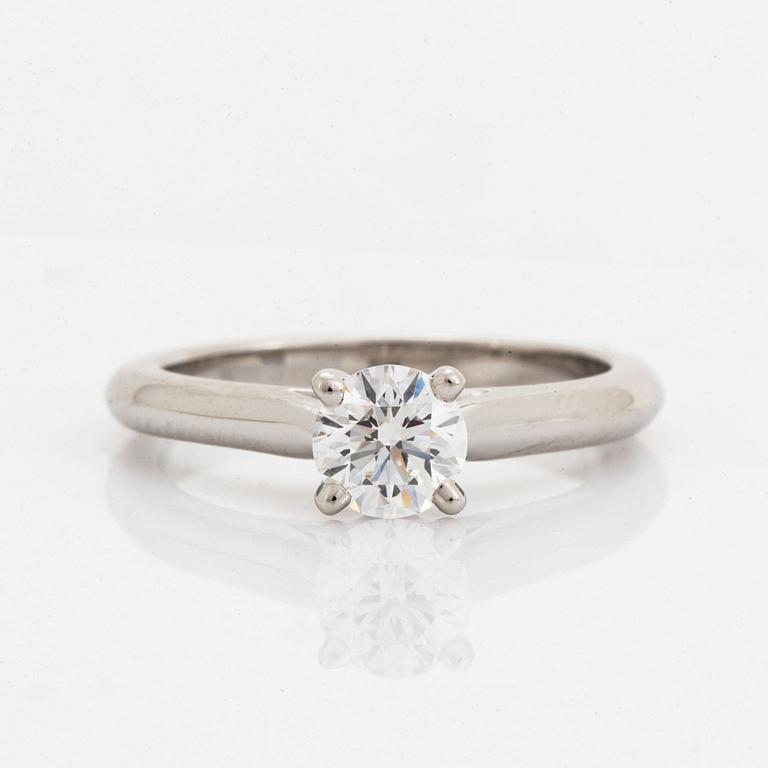 Cartier 0,46 ct brilliant-cut diamond ring.