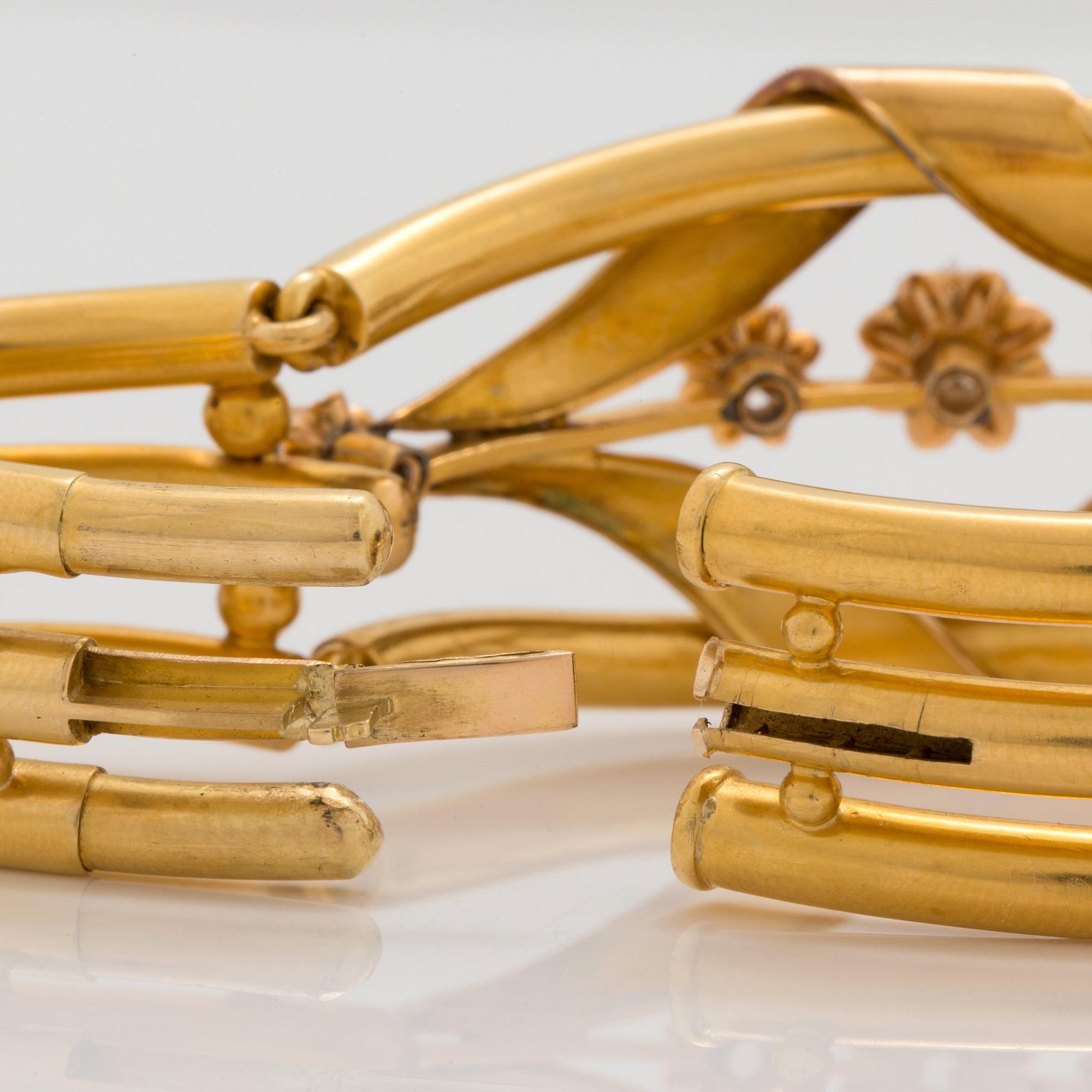 ARMBAND med gammalslipade diamanter totalt ca 1.50 ct. Troligen 1890-tal.