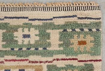 CARPET. "Ängarna". Knotted pile (flossa). 304,5 x 214 cm. Märta Måås-Fjetterström.