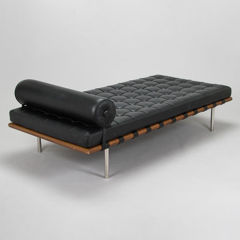 Ludwig Mies van der Rohe, Daybed, "Barcelona" Knoll Studio 2007.