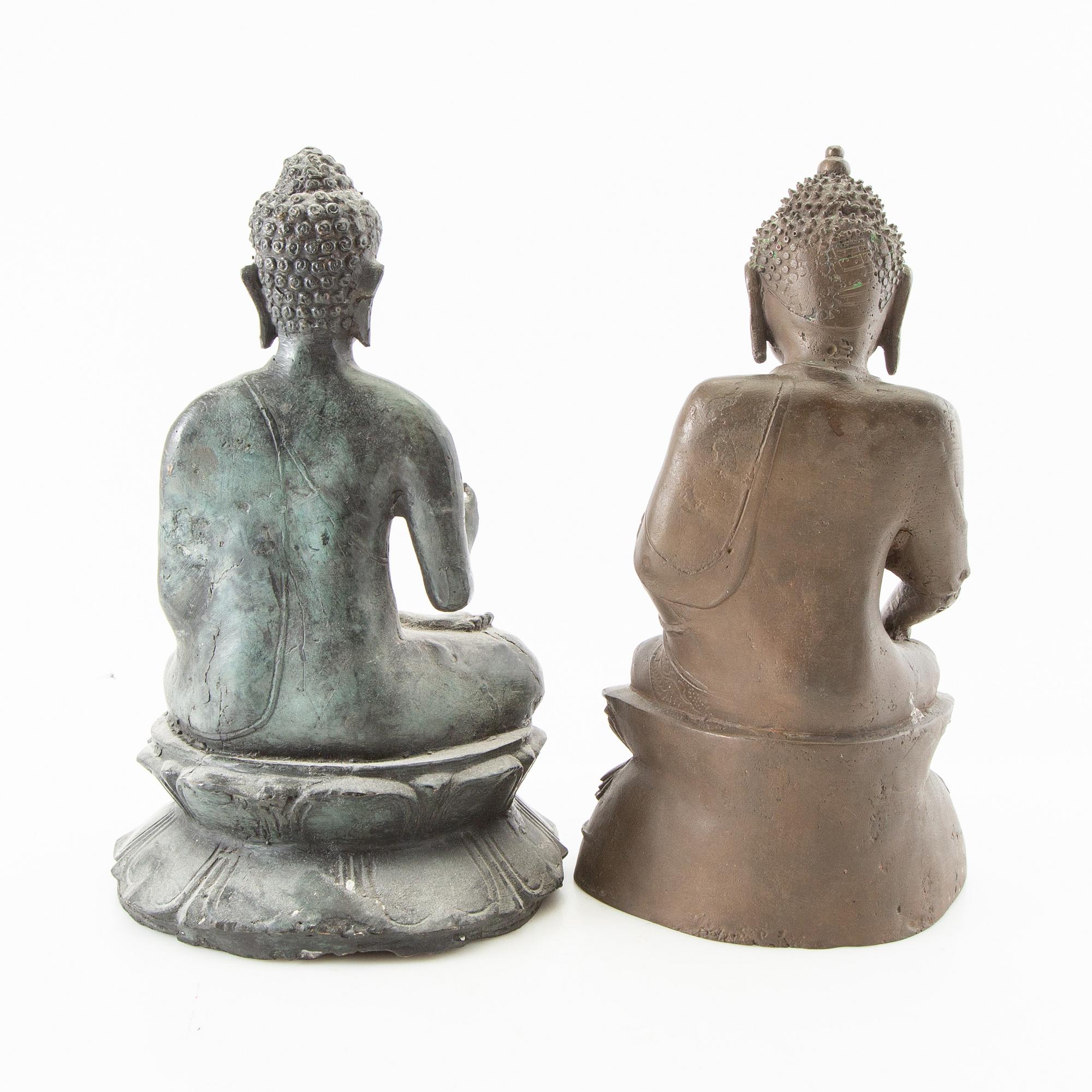 Buddhor 2 st Ostasien 1900-tal metall.