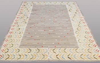A CARPET, Kilim, ca 290 x 200 cm.