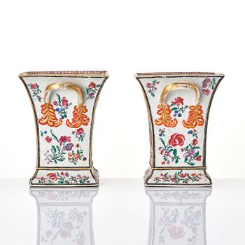 A pair of famille rose tulip vases, Qing dynasty, Qianlong (1736-95).