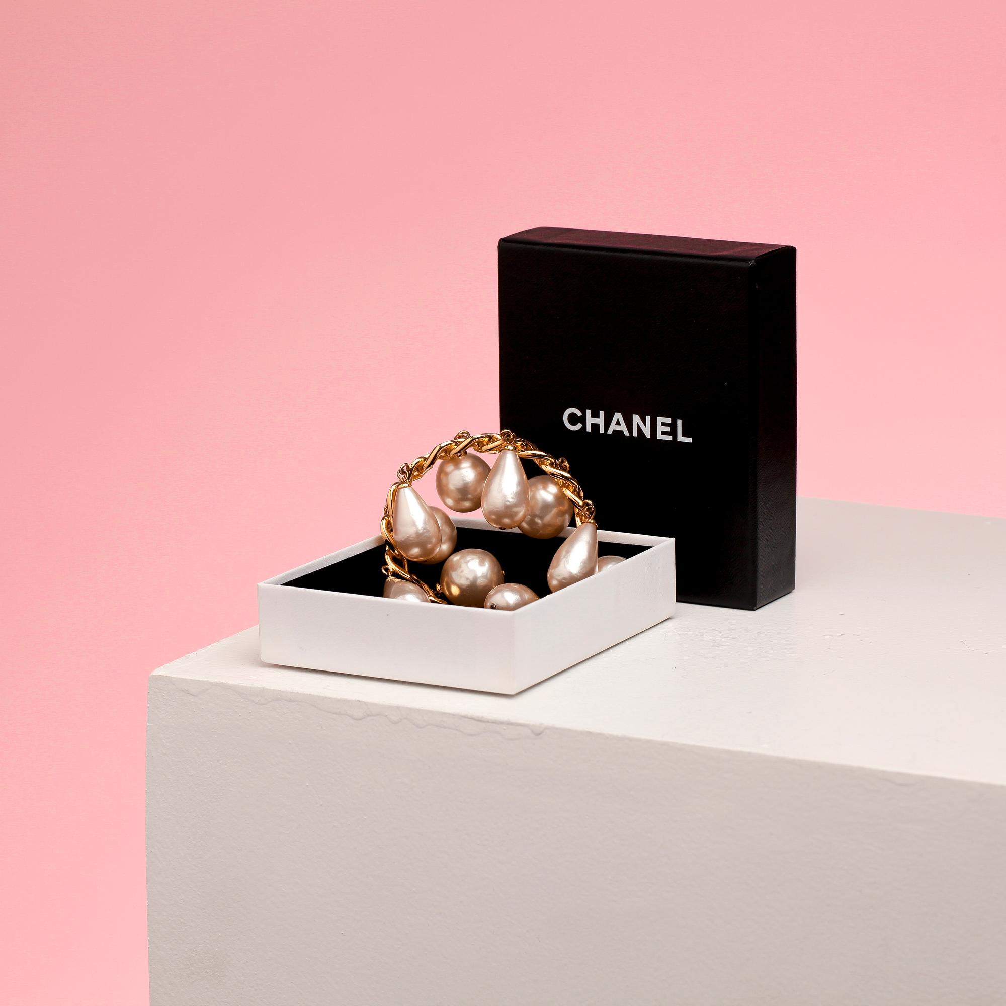 ARMBAND, Chanel.